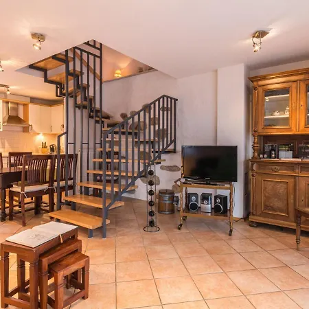 Winzerhof Keller شقة